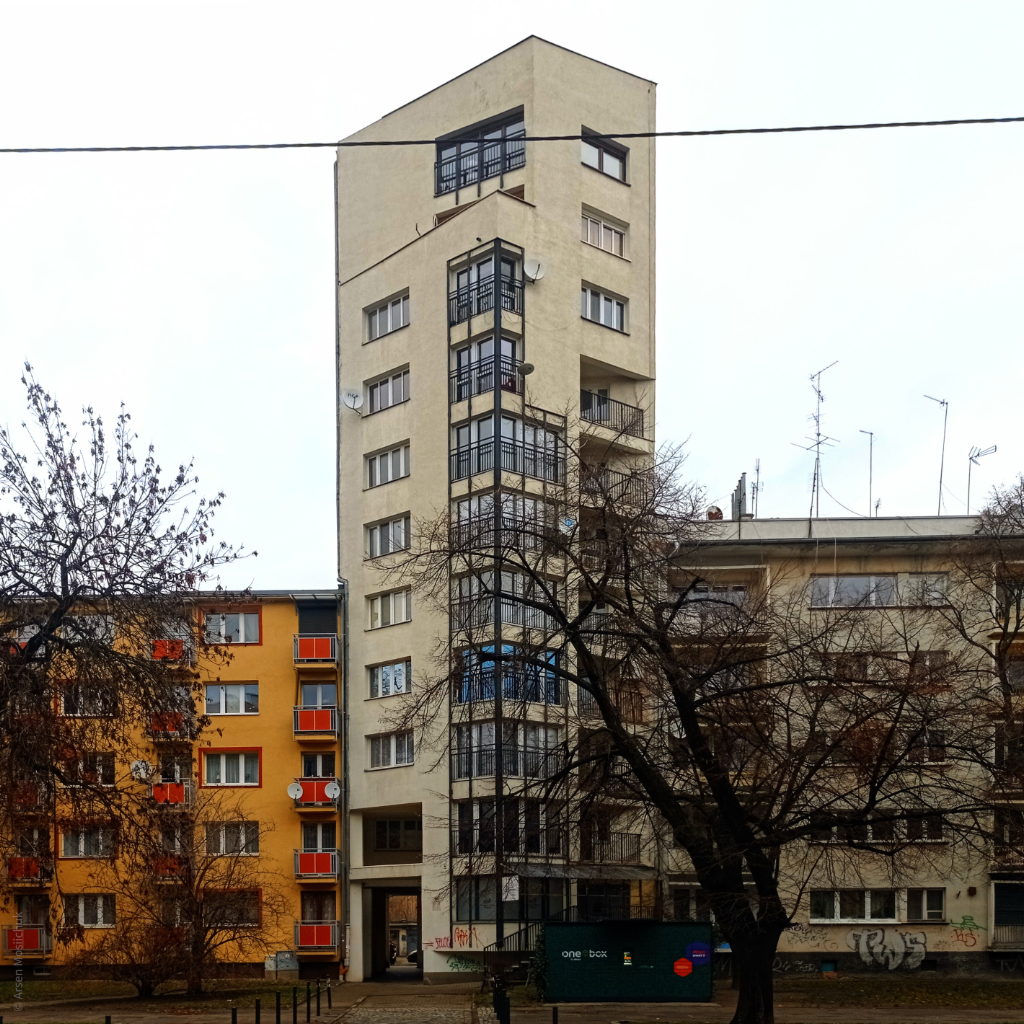 Bardzo wysoki dom