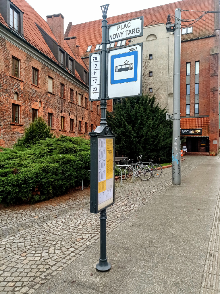 Słup z rozkładem