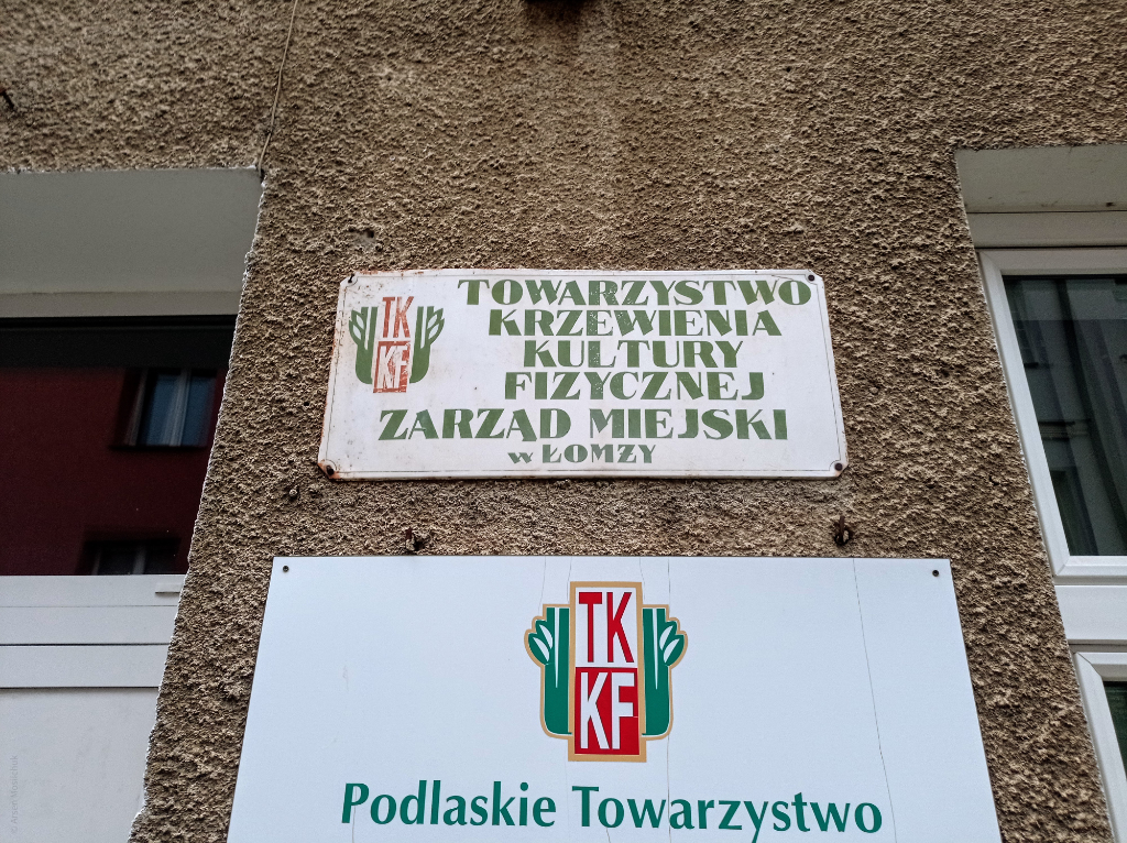 Stara i nowa tabliczki