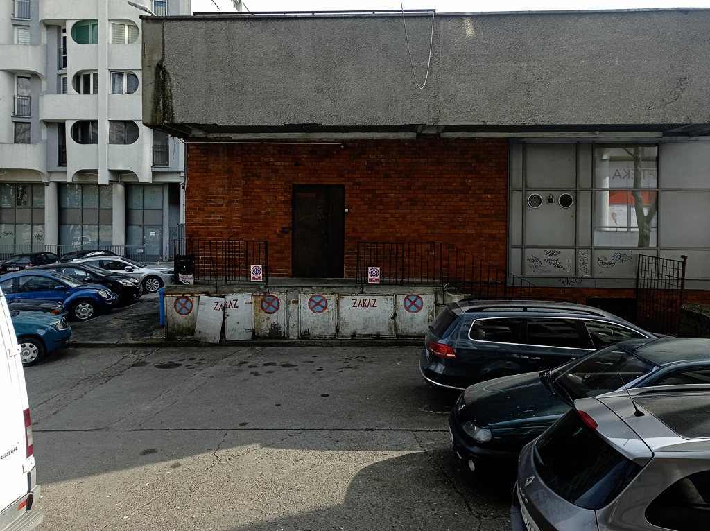 Poczta i śmietnik